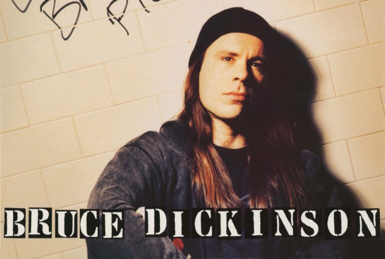 Reedição de «Balls To Picasso» chega em Julho