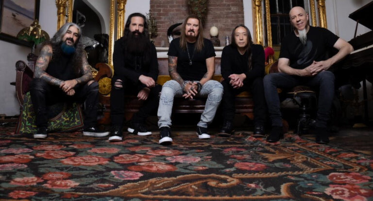 Dream Theater tocam «The Enemy Inside» pela primeira vez com Mike Portnoy