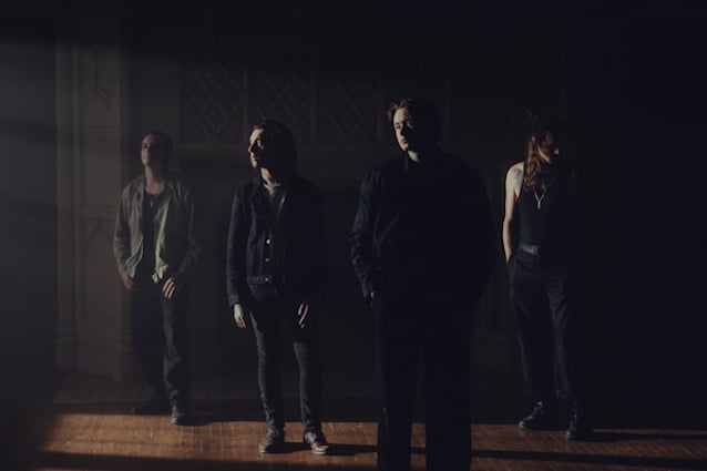 Bad Omens lançam single «Specter»