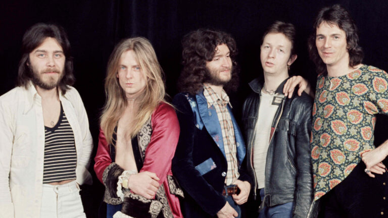 «Sad Wings of Destiny» dos Judas Priest assinala 50 anos