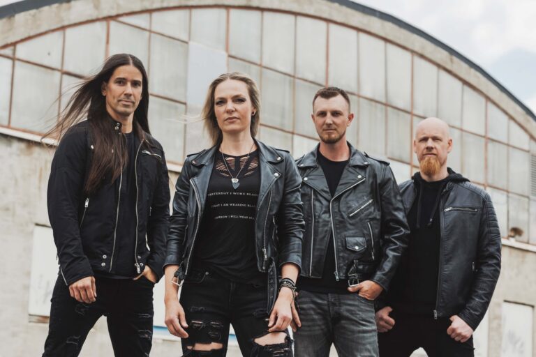Triosphere lançam single «Monster’s Ball»