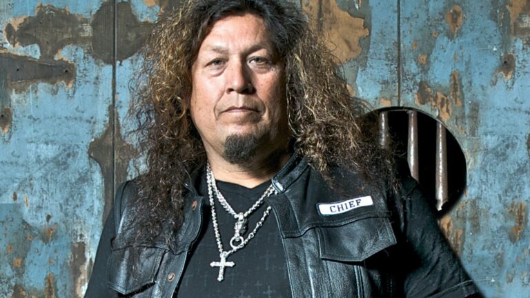 Chuck Billy anuncia lançamento de biografia