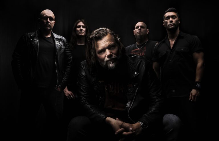 Mezzrow lançam novo single «As The Flames Rise»