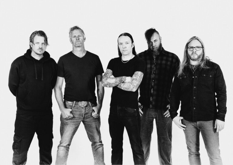 tAKIDA lançam novo single «Everything’s wasted»