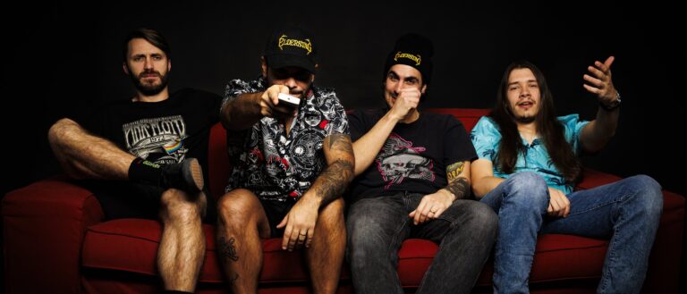 Elderstag divulgam vídeo para o tema «Hell and Back»