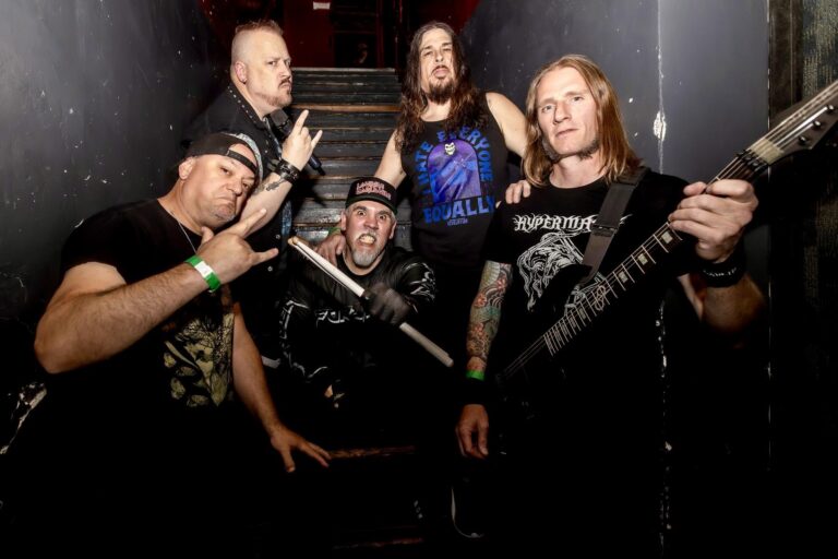 Forbidden lançam single e vídeo para «Burning The Lungs Of Earth»