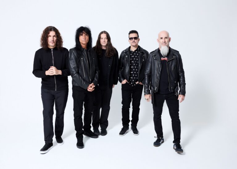 ANTHRAX lançam o novo álbum «Cursum Perficio» e um novo vídeo para o tema-título