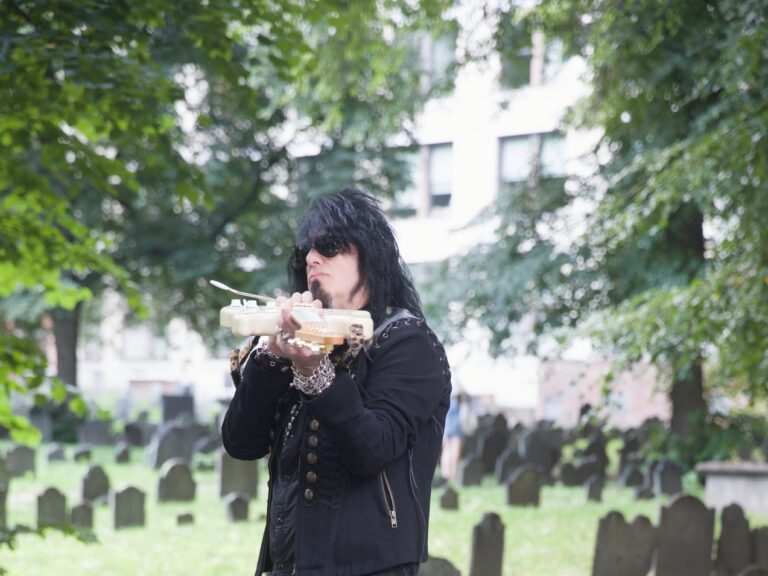 Joe Stump anuncia novo álbum «Lord of the Strings» e lança single «Full Throttle»