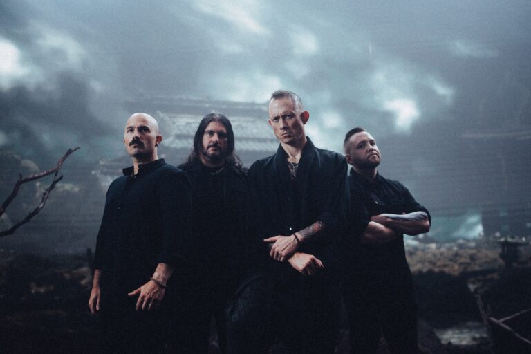 Trivium anunciam novo álbum «Crown In The Grave»