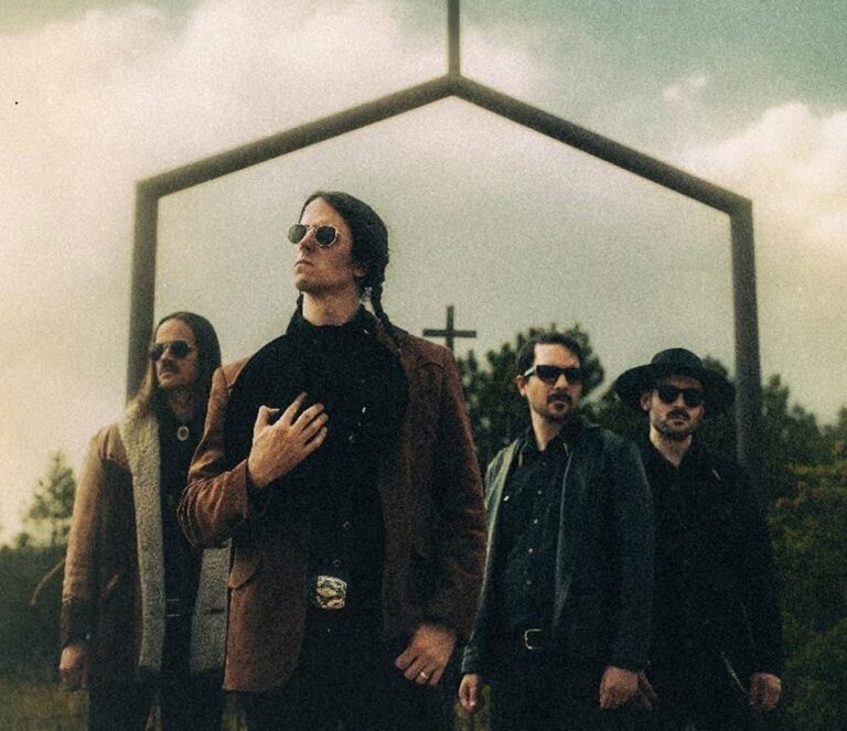 Wayfarer revelam novo tema «Grey Country»